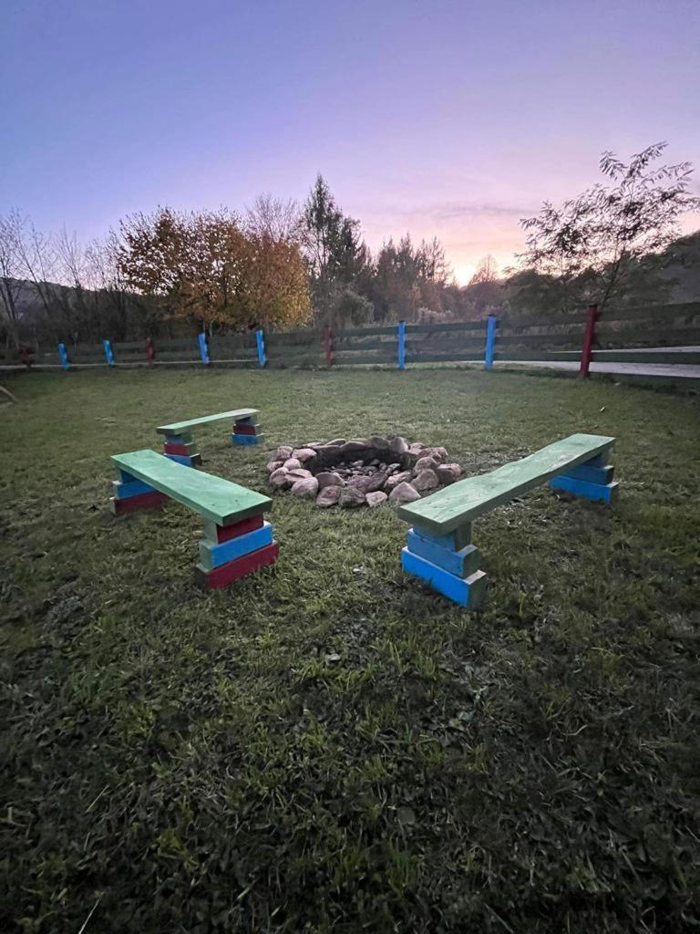 Domki W Dolinie Bobru Siedlecin Exterior foto